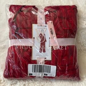 Brand New Victoria's Secret Scarlet Sleepwear Set